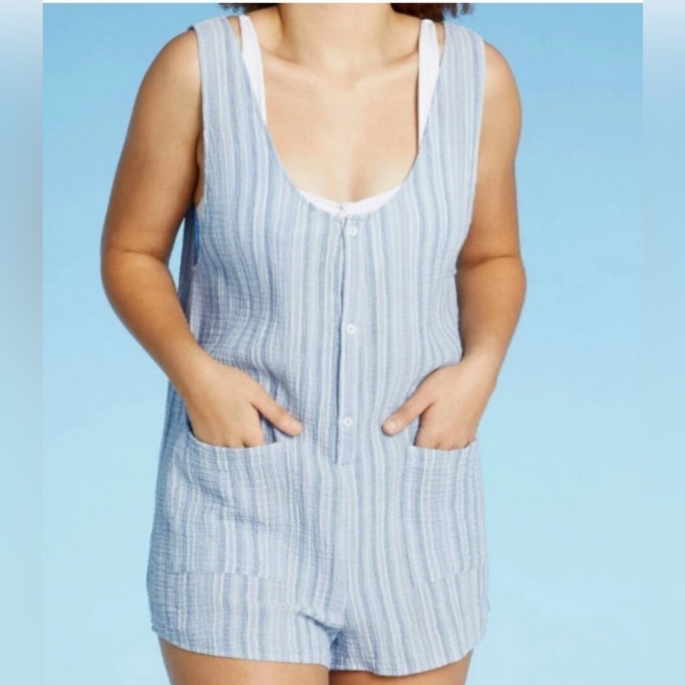 XHILERATION Blue woman striped short lightweight beach summer swim coverup M